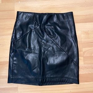 Dynamite black faux leather skirt